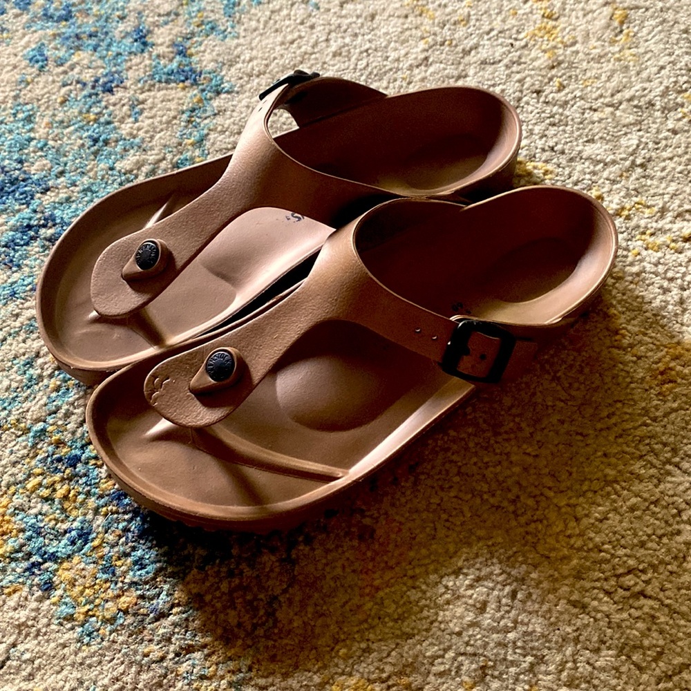 These Birkenstocks are in pristine condition!! Only worn twice.